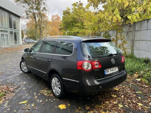 Фольксваген Пассат Вариант 2009 в Ровно на Automoto.ua Коричневый Фольксваген Пассат Вариант, объемом двигателя 1.9 л и пробегом 250 тыс. км за 5650 $, фото 2 на Automoto.ua