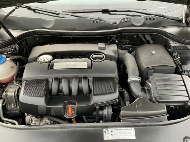 Коричневый Фольксваген Пассат Вариант, объемом двигателя 1.6 л и пробегом 235 тыс. км за 7300 $, фото 15 на Automoto.ua