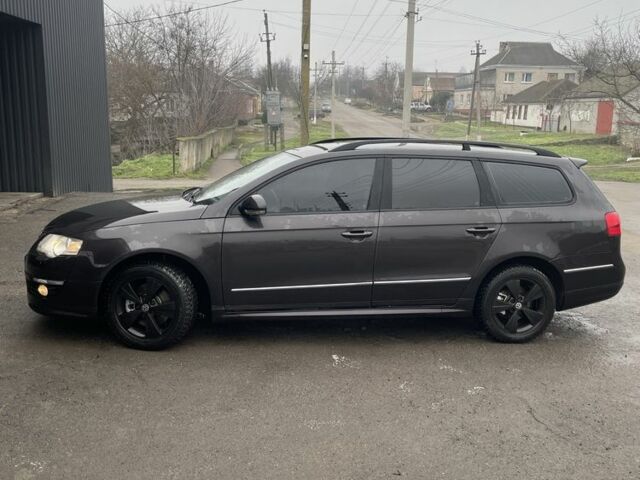 Коричневый Фольксваген Пассат Вариант, объемом двигателя 1.6 л и пробегом 288 тыс. км за 6850 $, фото 5 на Automoto.ua