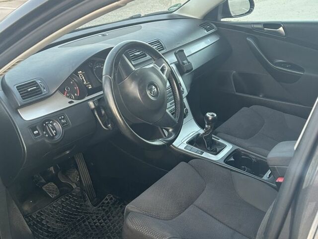 Фольксваген Пассат Вариант 2010 в Черновцах на Automoto.ua Коричневый Фольксваген Пассат Вариант, объемом двигателя 1.4 л и пробегом 270 тыс. км за 6000 $, фото 6 на Automoto.ua