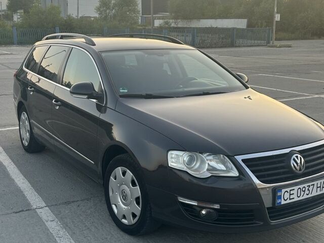 Фольксваген Пассат Вариант 2010 в Черновцах на Automoto.ua Коричневый Фольксваген Пассат Вариант, объемом двигателя 1.4 л и пробегом 270 тыс. км за 6000 $, фото 1 на Automoto.ua