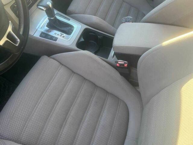 Коричневий Фольксваген Пассат Варіант, об'ємом двигуна 1.97 л та пробігом 375 тис. км за 8200 $, фото 10 на Automoto.ua