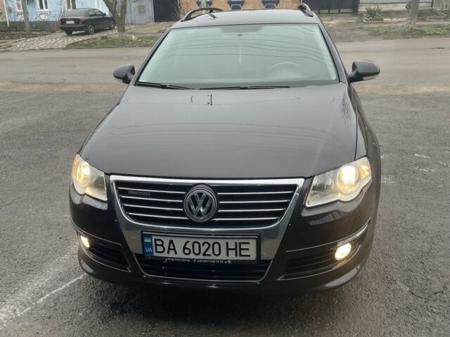 Коричневый Фольксваген Пассат Вариант, объемом двигателя 1.6 л и пробегом 288 тыс. км за 6850 $, фото 1 на Automoto.ua