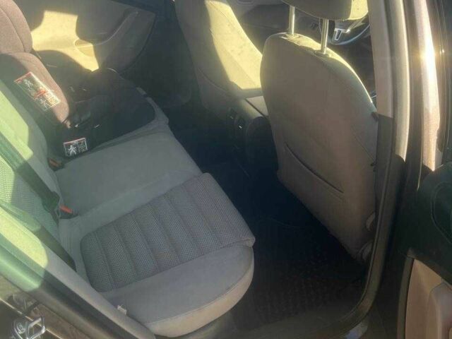 Коричневий Фольксваген Пассат Варіант, об'ємом двигуна 1.97 л та пробігом 375 тис. км за 8200 $, фото 8 на Automoto.ua