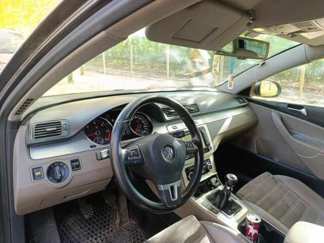 Фольксваген Пассат Вариант 2010 в Синельниковом на Automoto.ua Коричневый Фольксваген Пассат Вариант, объемом двигателя 2 л и пробегом 100 тыс. км за 3550 $, фото 6 на Automoto.ua