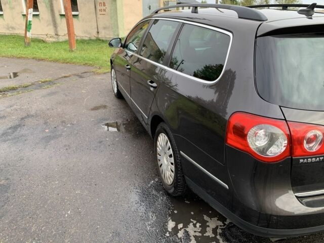 Коричневый Фольксваген Пассат Вариант, объемом двигателя 1.6 л и пробегом 235 тыс. км за 7300 $, фото 4 на Automoto.ua