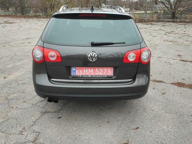 Коричневый Фольксваген Пассат Вариант, объемом двигателя 0 л и пробегом 217 тыс. км за 8799 $, фото 10 на Automoto.ua