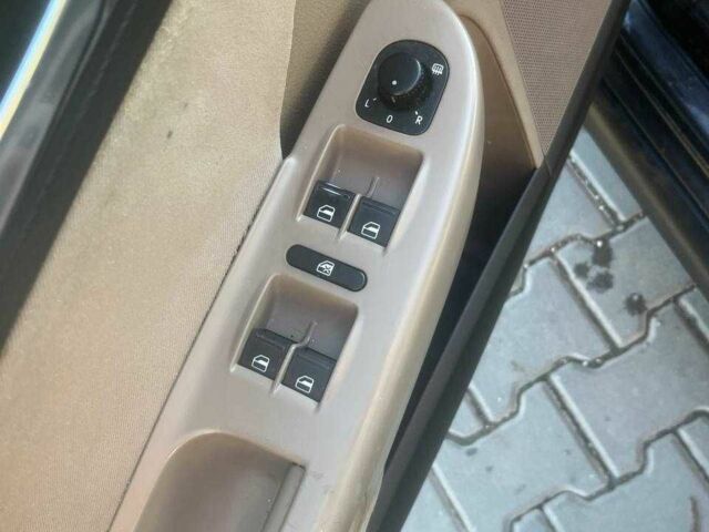 Коричневий Фольксваген Пассат Варіант, об'ємом двигуна 1.97 л та пробігом 375 тис. км за 8200 $, фото 13 на Automoto.ua