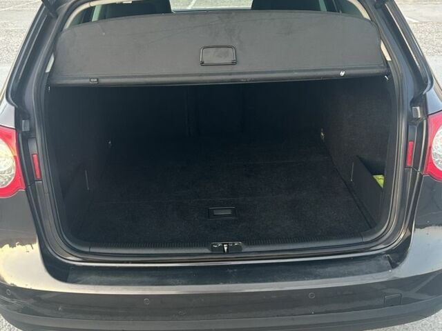 Фольксваген Пассат Вариант 2010 в Черновцах на Automoto.ua Коричневый Фольксваген Пассат Вариант, объемом двигателя 1.4 л и пробегом 270 тыс. км за 6000 $, фото 5 на Automoto.ua