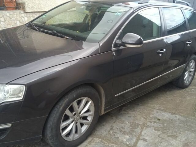 Коричневий Фольксваген Пассат Варіант, об'ємом двигуна 2 л та пробігом 257 тис. км за 7750 $, фото 5 на Automoto.ua