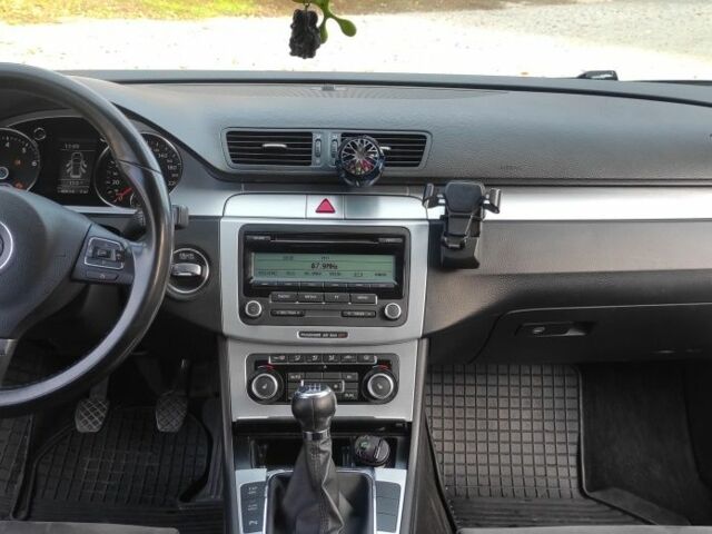 Коричневий Фольксваген Пассат Варіант, об'ємом двигуна 1.8 л та пробігом 240 тис. км за 6750 $, фото 5 на Automoto.ua