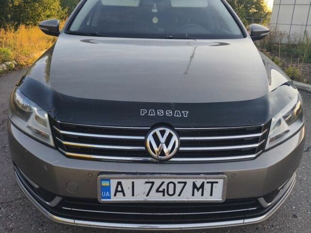 Коричневый Фольксваген Пассат Вариант, объемом двигателя 2 л и пробегом 210 тыс. км за 10500 $, фото 4 на Automoto.ua
