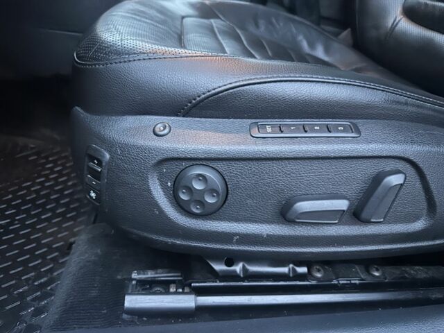 Коричневий Фольксваген Пассат Варіант, об'ємом двигуна 2 л та пробігом 246 тис. км за 12800 $, фото 5 на Automoto.ua