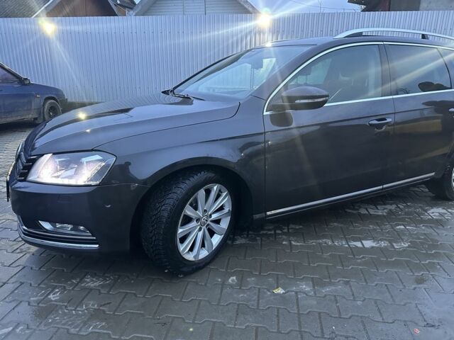 Коричневий Фольксваген Пассат Варіант, об'ємом двигуна 2 л та пробігом 246 тис. км за 12800 $, фото 2 на Automoto.ua