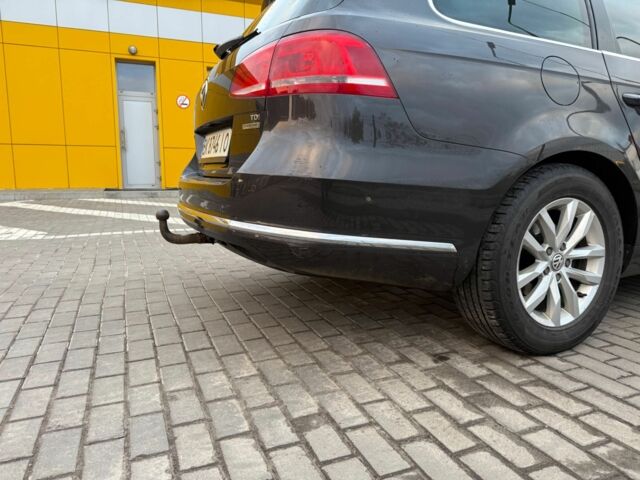 Коричневий Фольксваген Пассат Варіант, об'ємом двигуна 1.6 л та пробігом 278 тис. км за 8500 $, фото 3 на Automoto.ua