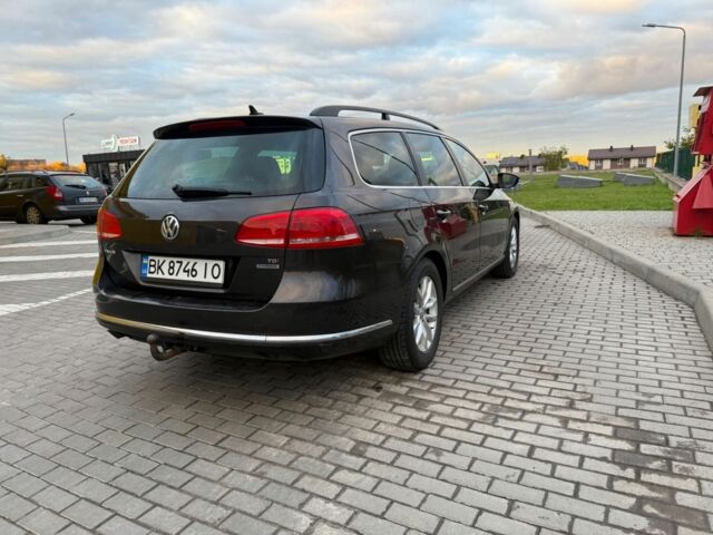 Коричневий Фольксваген Пассат Варіант, об'ємом двигуна 1.6 л та пробігом 278 тис. км за 8500 $, фото 4 на Automoto.ua