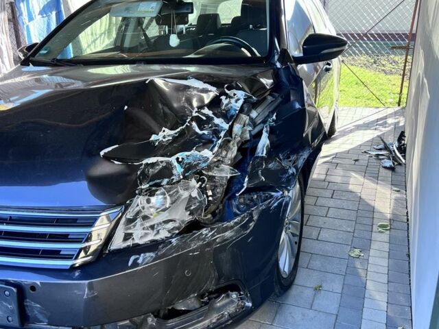 Коричневый Фольксваген Пассат Вариант, объемом двигателя 1.6 л и пробегом 301 тыс. км за 5500 $, фото 2 на Automoto.ua