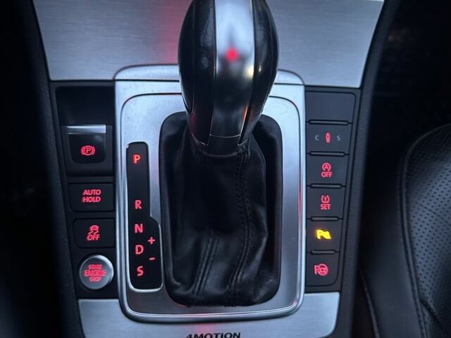 Коричневий Фольксваген Пассат Варіант, об'ємом двигуна 2 л та пробігом 246 тис. км за 12800 $, фото 6 на Automoto.ua