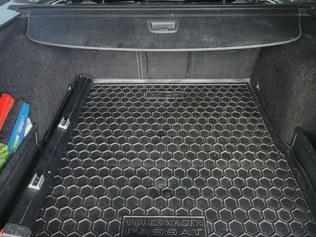 Фольксваген Пассат Вариант 2011 в Верхнеднепровске на Automoto.ua Коричневый Фольксваген Пассат Вариант, объемом двигателя 2 л и пробегом 305 тыс. км за 8800 $, фото 2 на Automoto.ua