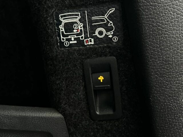 Коричневый Фольксваген Пассат Вариант, объемом двигателя 2 л и пробегом 397 тыс. км за 12500 $, фото 21 на Automoto.ua