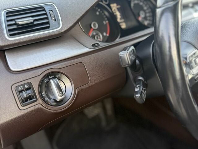 Коричневый Фольксваген Пассат Вариант, объемом двигателя 2 л и пробегом 337 тыс. км за 11000 $, фото 9 на Automoto.ua