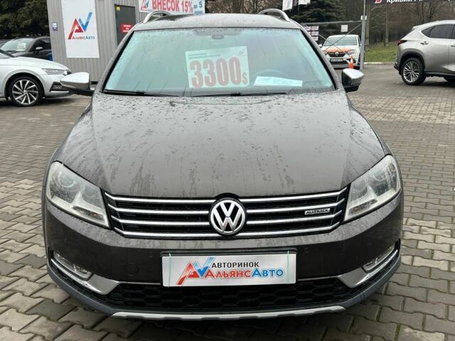 Коричневый Фольксваген Пассат Вариант, объемом двигателя 2 л и пробегом 397 тыс. км за 12500 $, фото 1 на Automoto.ua