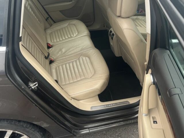 Коричневий Фольксваген Пассат Варіант, об'ємом двигуна 1.6 л та пробігом 320 тис. км за 10100 $, фото 10 на Automoto.ua