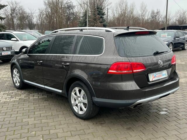 Коричневый Фольксваген Пассат Вариант, объемом двигателя 2 л и пробегом 397 тыс. км за 12500 $, фото 4 на Automoto.ua