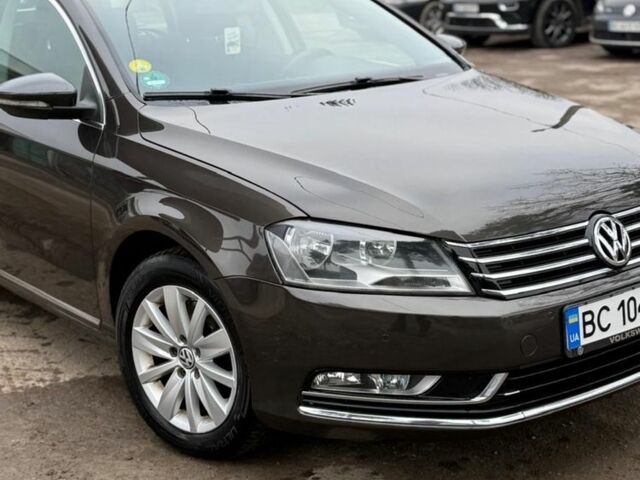 Коричневий Фольксваген Пассат Варіант, об'ємом двигуна 1.6 л та пробігом 284 тис. км за 9300 $, фото 4 на Automoto.ua