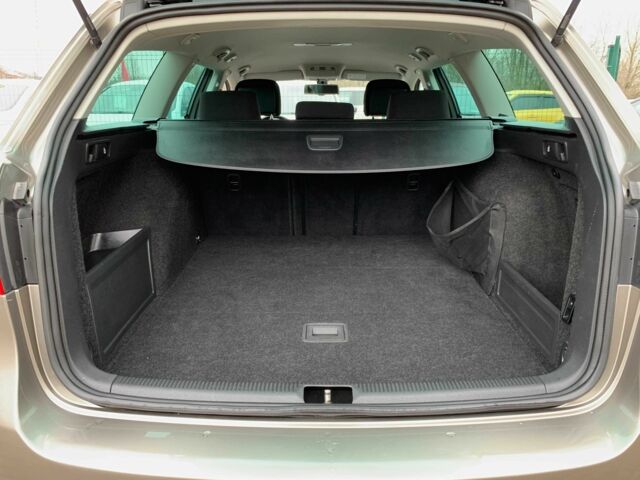 Коричневый Фольксваген Пассат Вариант, объемом двигателя 2 л и пробегом 258 тыс. км за 10955 $, фото 13 на Automoto.ua