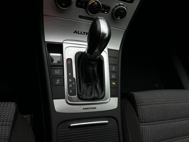 Коричневый Фольксваген Пассат Вариант, объемом двигателя 2 л и пробегом 397 тыс. км за 12500 $, фото 11 на Automoto.ua