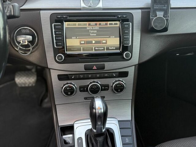 Коричневый Фольксваген Пассат Вариант, объемом двигателя 2 л и пробегом 337 тыс. км за 11000 $, фото 10 на Automoto.ua