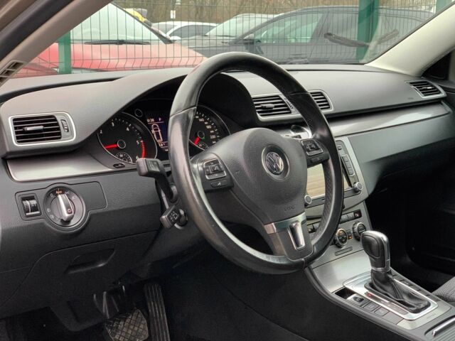 Коричневый Фольксваген Пассат Вариант, объемом двигателя 2 л и пробегом 258 тыс. км за 10955 $, фото 9 на Automoto.ua