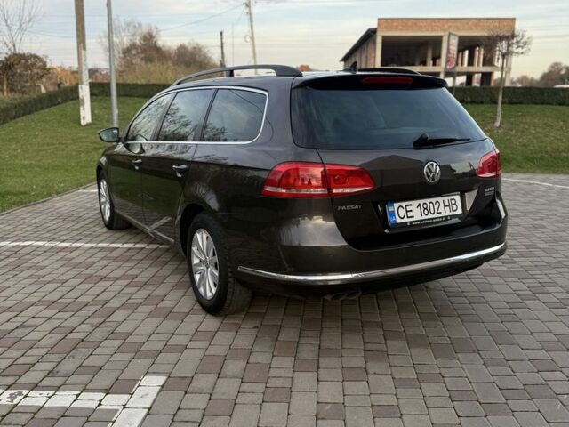 Коричневый Фольксваген Пассат Вариант, объемом двигателя 2 л и пробегом 337 тыс. км за 11000 $, фото 1 на Automoto.ua