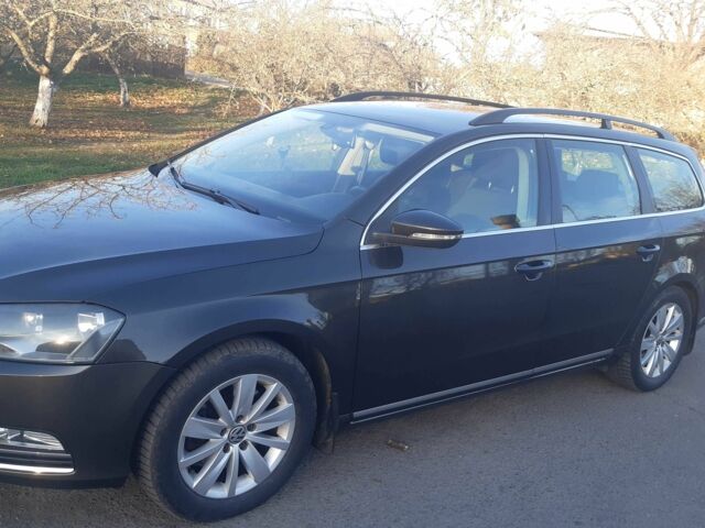 Фольксваген Пассат Вариант 2012 в Нововолынск на Automoto.ua Коричневый Фольксваген Пассат Вариант, объемом двигателя 1.6 л и пробегом 250 тыс. км за 10400 $, фото 1 на Automoto.ua
