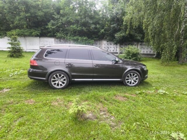 Коричневый Фольксваген Пассат Вариант, объемом двигателя 2 л и пробегом 291 тыс. км за 13200 $, фото 8 на Automoto.ua