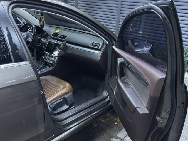 Коричневый Фольксваген Пассат Вариант, объемом двигателя 2 л и пробегом 272 тыс. км за 12000 $, фото 12 на Automoto.ua