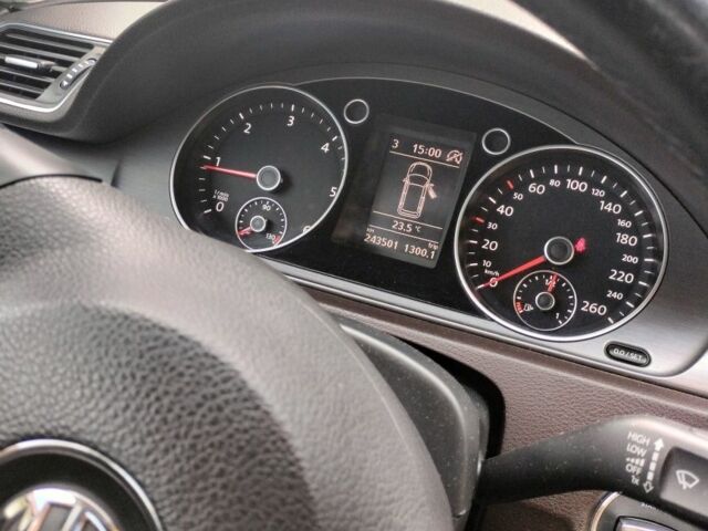 Коричневий Фольксваген Пассат Варіант, об'ємом двигуна 0 л та пробігом 245 тис. км за 10500 $, фото 5 на Automoto.ua