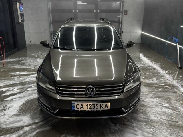 Коричневый Фольксваген Пассат Вариант, объемом двигателя 2 л и пробегом 272 тыс. км за 12000 $, фото 6 на Automoto.ua