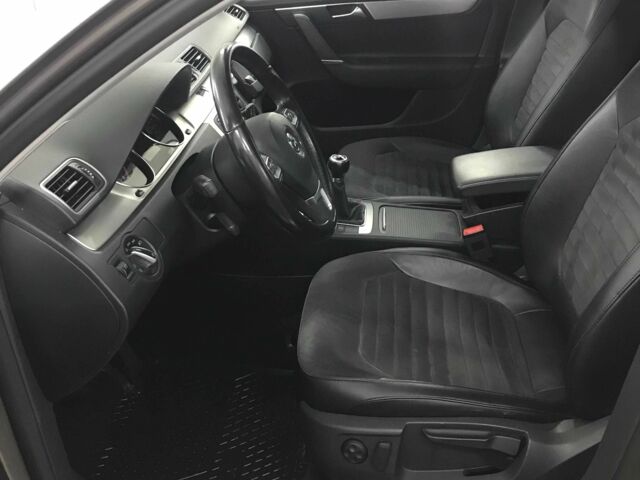 Коричневый Фольксваген Пассат Вариант, объемом двигателя 2 л и пробегом 71 тыс. км за 13100 $, фото 10 на Automoto.ua