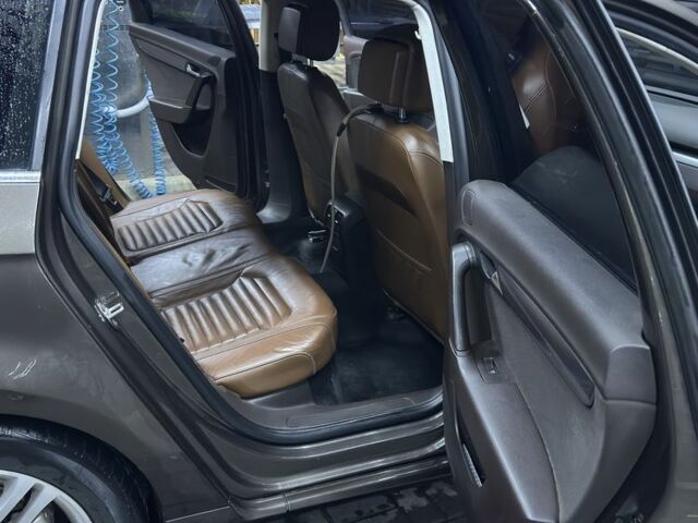 Коричневый Фольксваген Пассат Вариант, объемом двигателя 2 л и пробегом 272 тыс. км за 12000 $, фото 11 на Automoto.ua