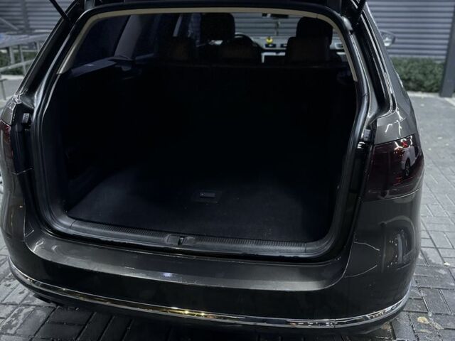 Коричневый Фольксваген Пассат Вариант, объемом двигателя 2 л и пробегом 272 тыс. км за 12000 $, фото 15 на Automoto.ua