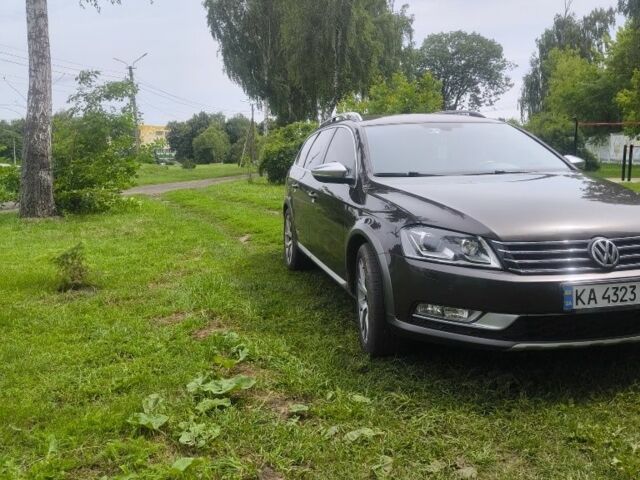 Коричневый Фольксваген Пассат Вариант, объемом двигателя 2 л и пробегом 291 тыс. км за 13200 $, фото 3 на Automoto.ua