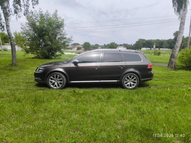 Коричневый Фольксваген Пассат Вариант, объемом двигателя 2 л и пробегом 291 тыс. км за 13200 $, фото 4 на Automoto.ua