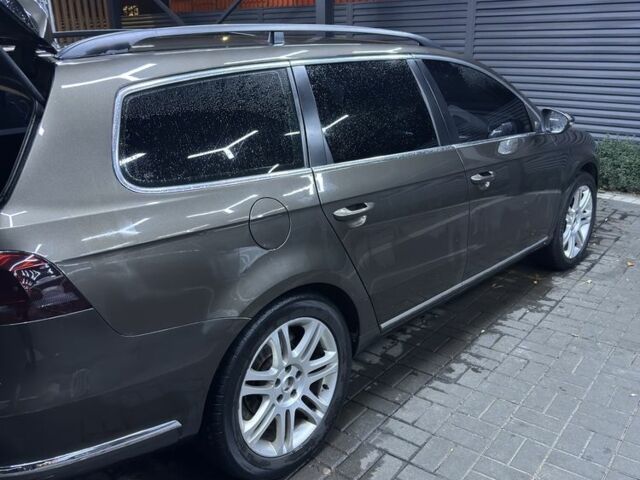 Коричневый Фольксваген Пассат Вариант, объемом двигателя 2 л и пробегом 272 тыс. км за 12000 $, фото 22 на Automoto.ua