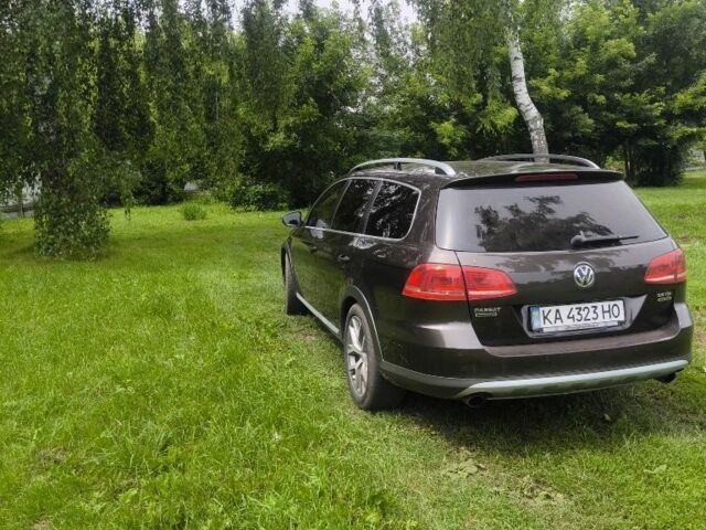 Коричневый Фольксваген Пассат Вариант, объемом двигателя 2 л и пробегом 291 тыс. км за 13200 $, фото 6 на Automoto.ua