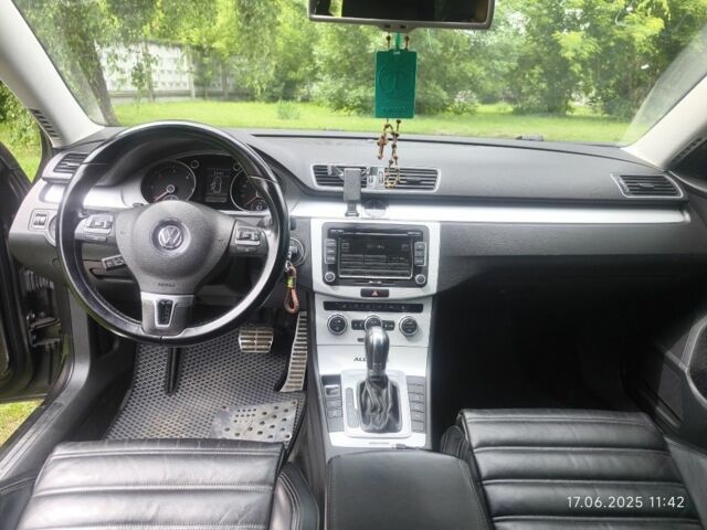 Коричневый Фольксваген Пассат Вариант, объемом двигателя 2 л и пробегом 291 тыс. км за 13200 $, фото 15 на Automoto.ua