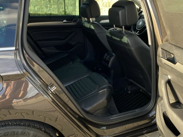 Фольксваген Пассат Вариант 2015 в Черновцах на Automoto.ua Коричневый Фольксваген Пассат Вариант, объемом двигателя 2 л и пробегом 265 тыс. км за 13750 $, фото 14 на Automoto.ua