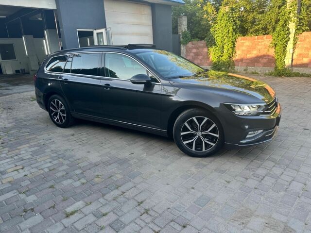 Коричневый Фольксваген Пассат Вариант, объемом двигателя 2 л и пробегом 188 тыс. км за 22000 $, фото 12 на Automoto.ua