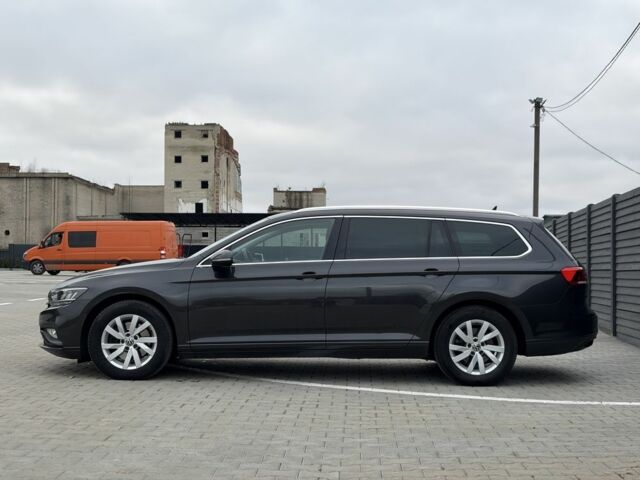 Коричневый Фольксваген Пассат Вариант, объемом двигателя 2 л и пробегом 205 тыс. км за 17999 $, фото 3 на Automoto.ua